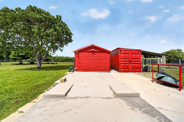 21175 SW 232nd St, Miami, FL 33170
