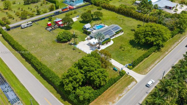 21175 SW 232nd St, Miami, FL 33170