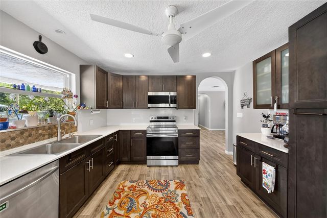 21175 SW 232nd St, Miami, FL 33170