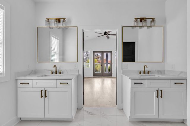 2110B 11th Ave, N, Nashville, TN 37208