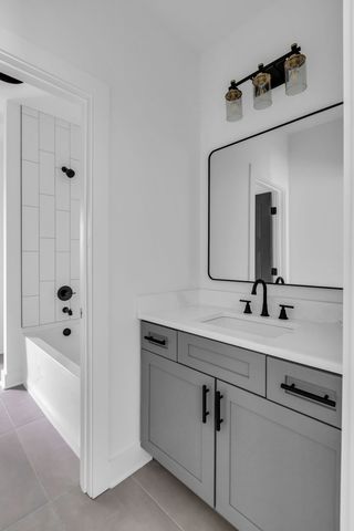 2110B 11th Ave, N, Nashville, TN 37208