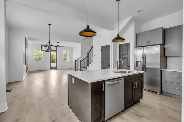 2110B 11th Ave, N, Nashville, TN 37208