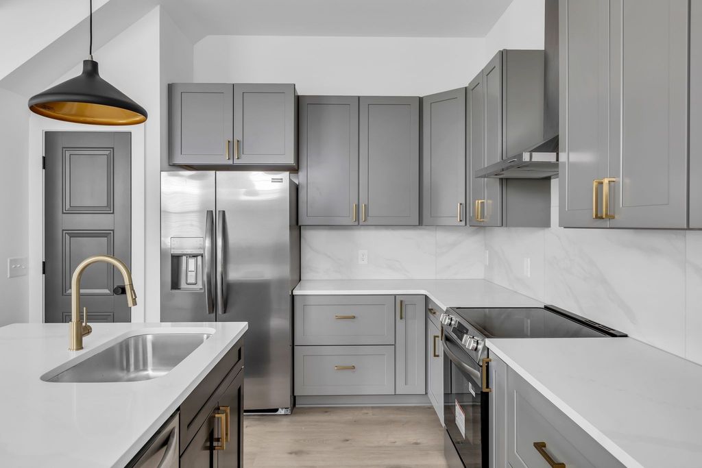 2110B 11th Ave, N, Nashville, TN 37208