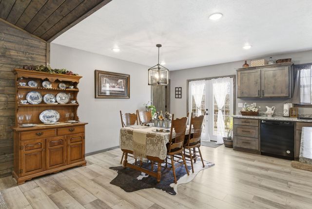 247 Howard Chapel Road, Urbana, MO 65767