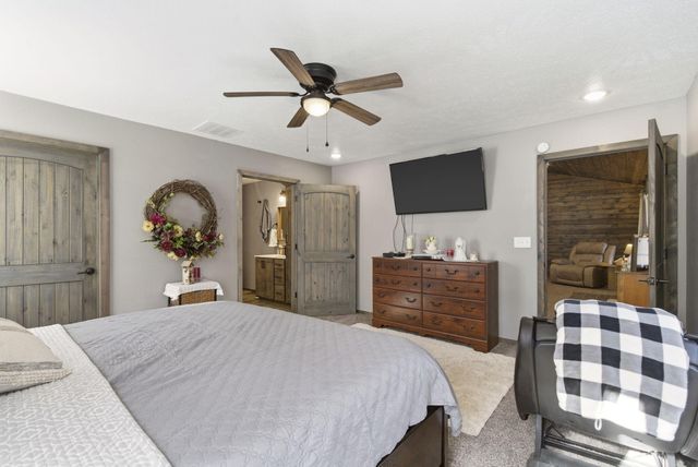 247 Howard Chapel Road, Urbana, MO 65767