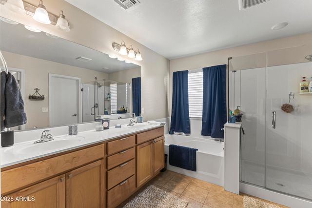 726 W JARDIN Drive, Casa Grande, AZ 85122