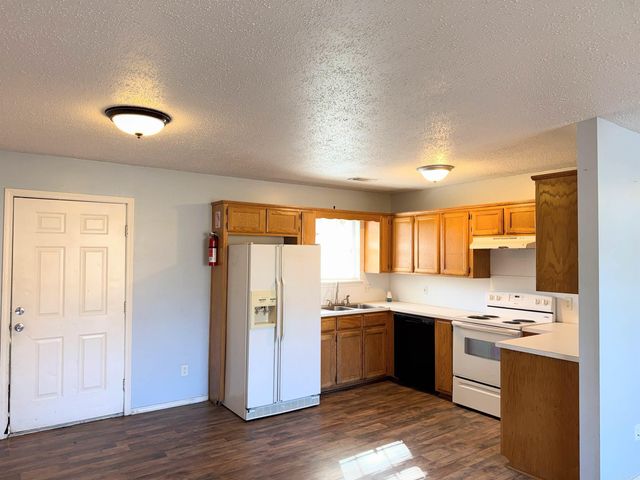 1801 W Cline Street, Clarksville, AR 72830