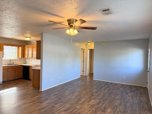 1801 W Cline Street, Clarksville, AR 72830