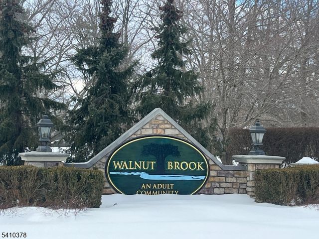 1 Vinson Dr, Raritan Twp., NJ 08822