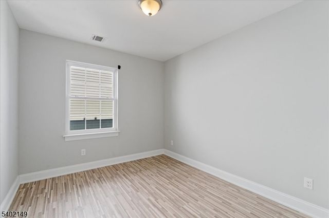 118 Oraton St, Newark City, NJ 07104