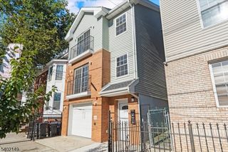 118 Oraton St, Newark City, NJ 07104