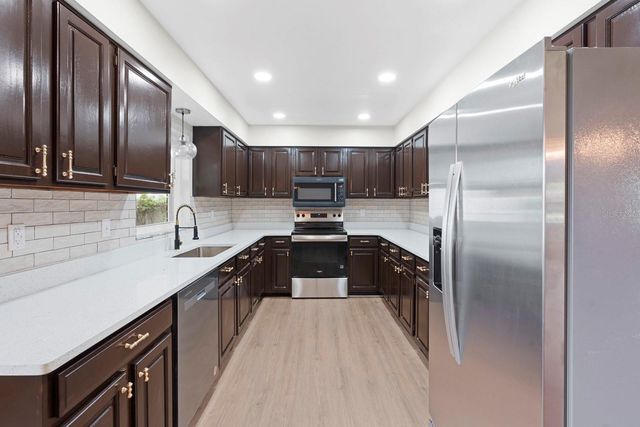 804 CASON STREET, Plant City, FL 33563