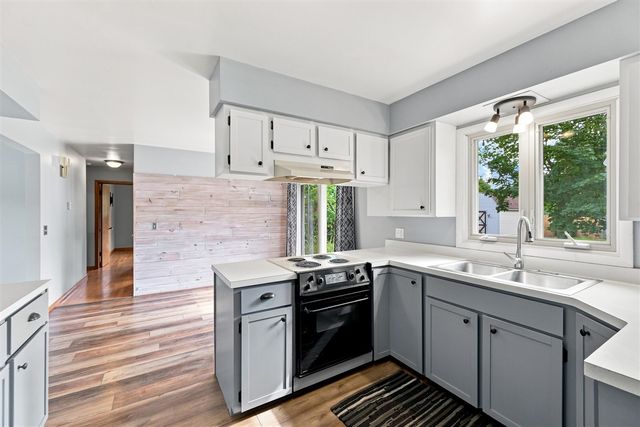 3710 Manning Street, Muskegon, MI 49444