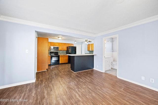 103 Scottsdale Blvd, Louisville, KY 40214