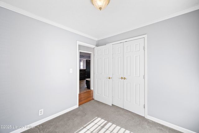 103 Scottsdale Blvd, Louisville, KY 40214