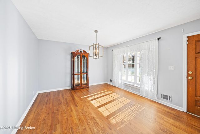 103 Scottsdale Blvd, Louisville, KY 40214