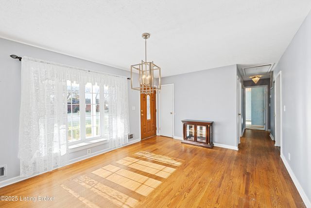 103 Scottsdale Blvd, Louisville, KY 40214