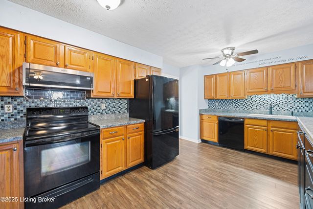 103 Scottsdale Blvd, Louisville, KY 40214