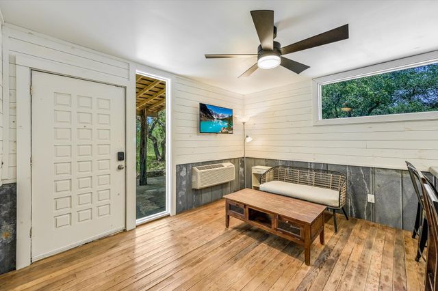 101 Chapparal DR, Wimberley, TX 78676