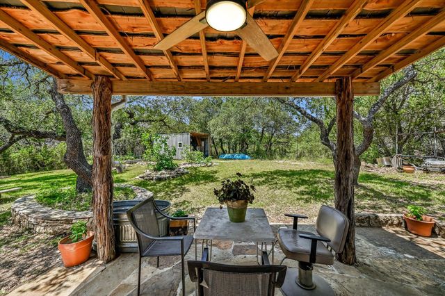 101 Chapparal DR, Wimberley, TX 78676