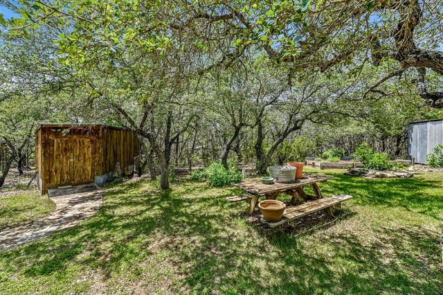 101 Chapparal DR, Wimberley, TX 78676