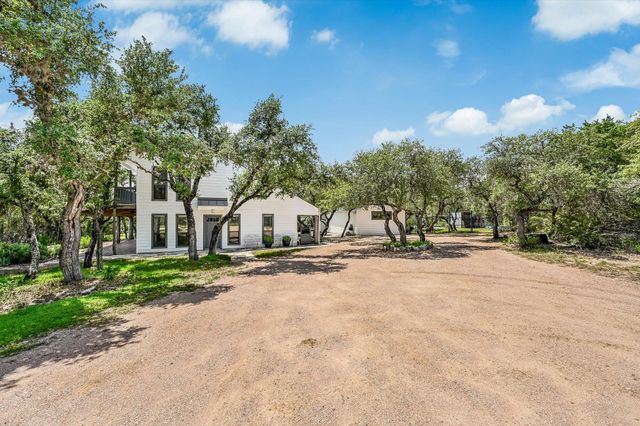 101 Chapparal DR, Wimberley, TX 78676