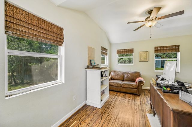 101 Chapparal DR, Wimberley, TX 78676