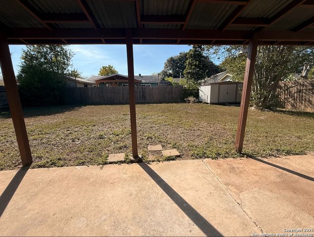 3415 Meadow Dr., San Antonio, TX 78251