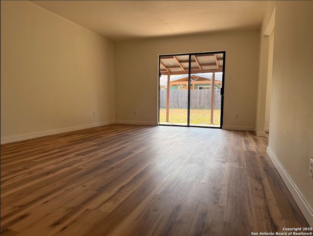 3415 Meadow Dr., San Antonio, TX 78251