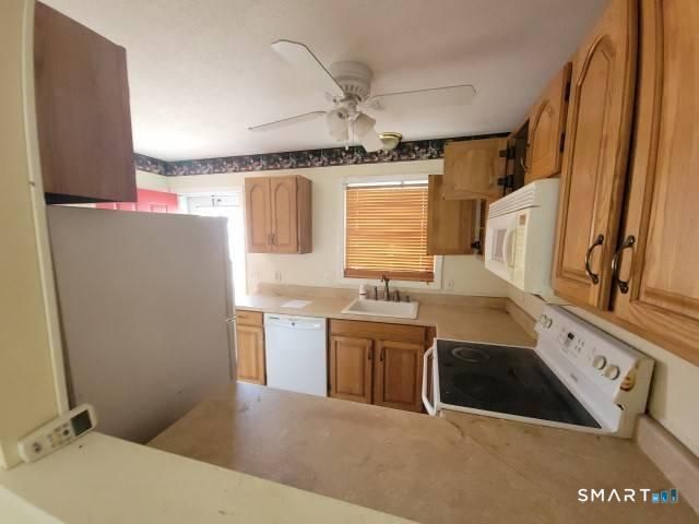 28 Commodore Commons 28, Derby, CT 06418