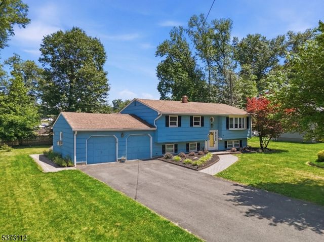 14 Hayward St, Bridgewater Twp., NJ 08805