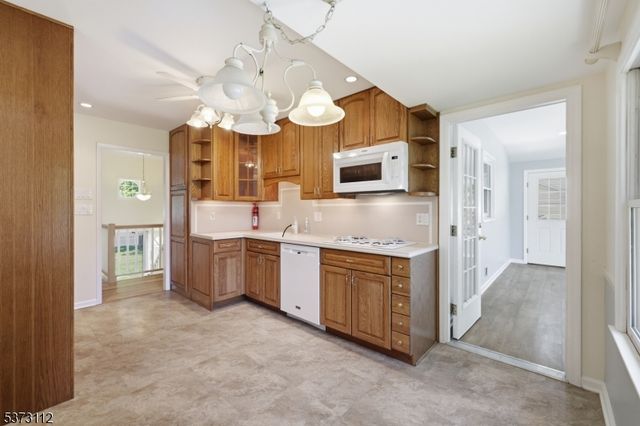 14 Hayward St, Bridgewater Twp., NJ 08805
