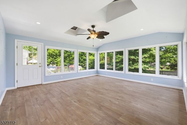 14 Hayward St, Bridgewater Twp., NJ 08805