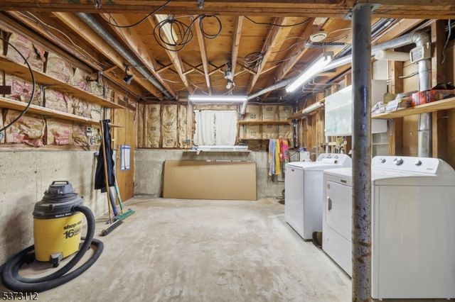 14 Hayward St, Bridgewater Twp., NJ 08805
