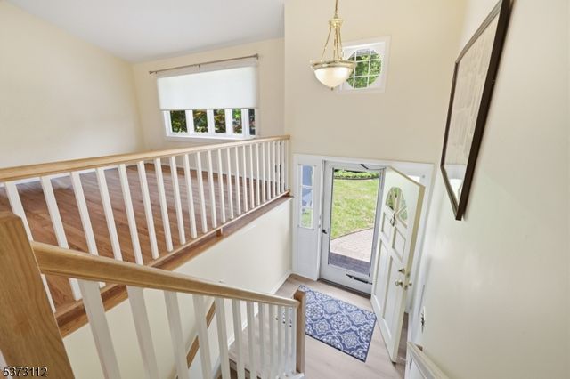 14 Hayward St, Bridgewater Twp., NJ 08805
