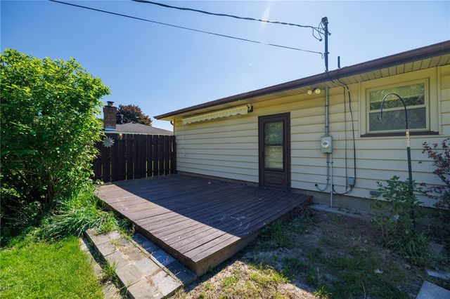 1254 Shoecraft Rd, Penfield, NY 14580