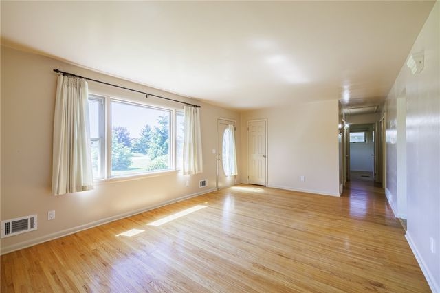 1254 Shoecraft Rd, Penfield, NY 14580