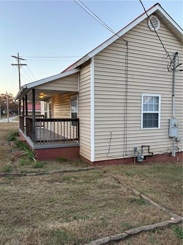 203 W Beattie Street, Liberty, SC 29657