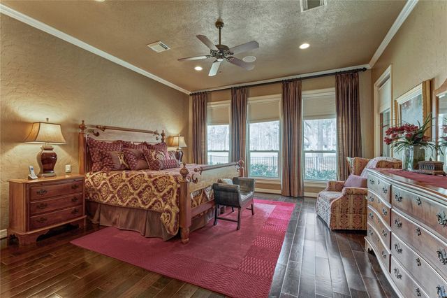 111 Marseille, Montgomery, TX 77356