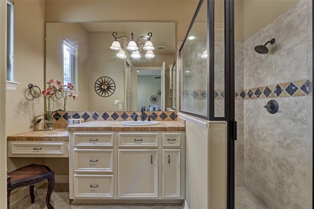 111 Marseille, Montgomery, TX 77356