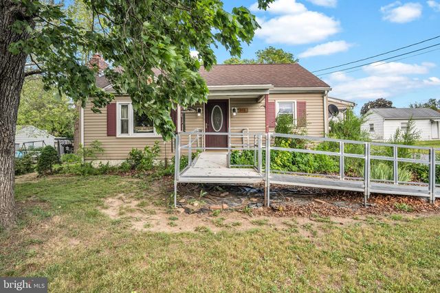 1945 SPRING ROAD, Carlisle, PA 17013