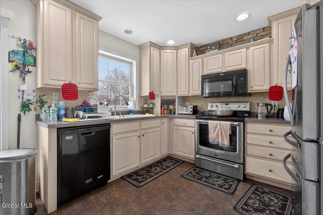 118 Horizon Boulevard, Rotterdam, NY 12306