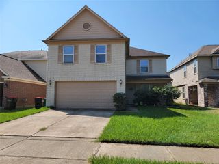 18107 Fairhope Oak Street, Houston, TX 77084