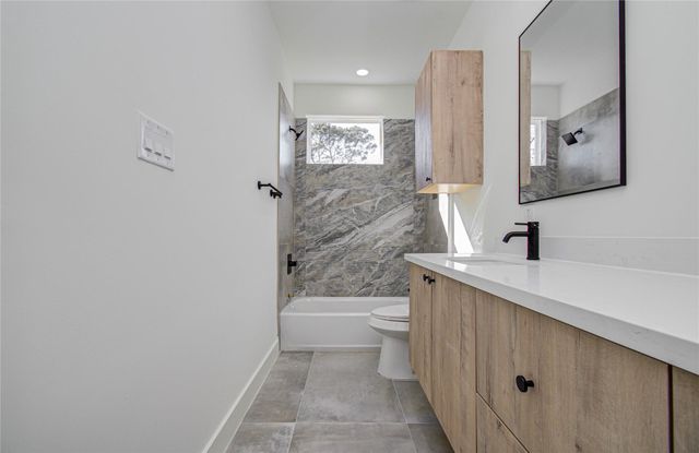 4603 Edison Street B, Houston, TX 77009