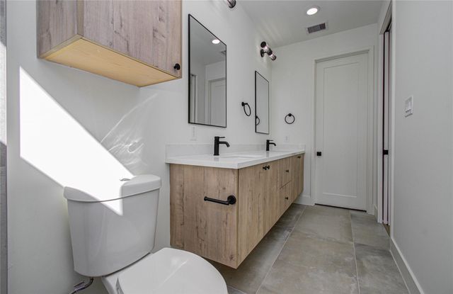 4603 Edison Street B, Houston, TX 77009