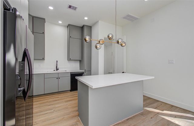 4603 Edison Street B, Houston, TX 77009