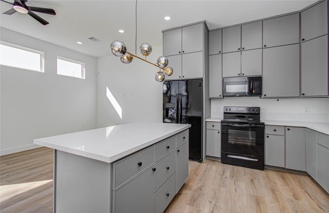 4603 Edison Street B, Houston, TX 77009