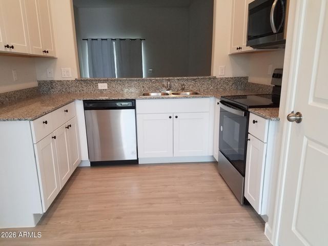 705 DYLAN Court, Wickenburg, AZ 85390