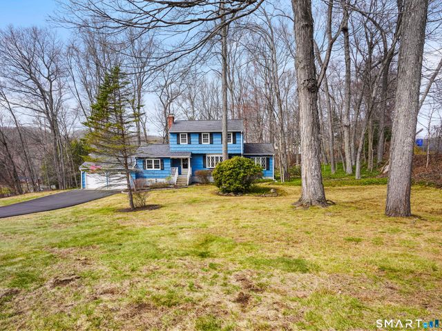 5 Whittier Lane, Shelton, CT 06484