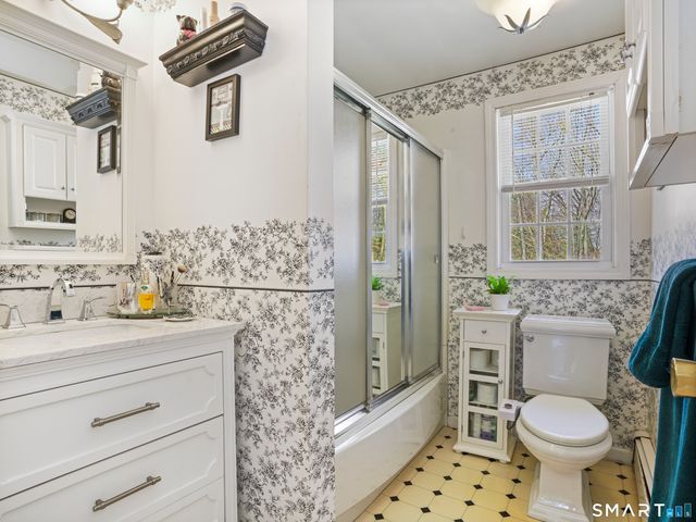 5 Whittier Lane, Shelton, CT 06484